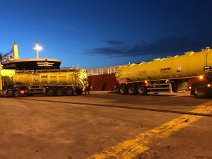 Late night work with ship and 2 suction tankers